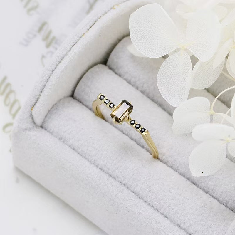 Minimalist Statement Ring: Smoky Quartz & Black Spinel for Focus and Calm