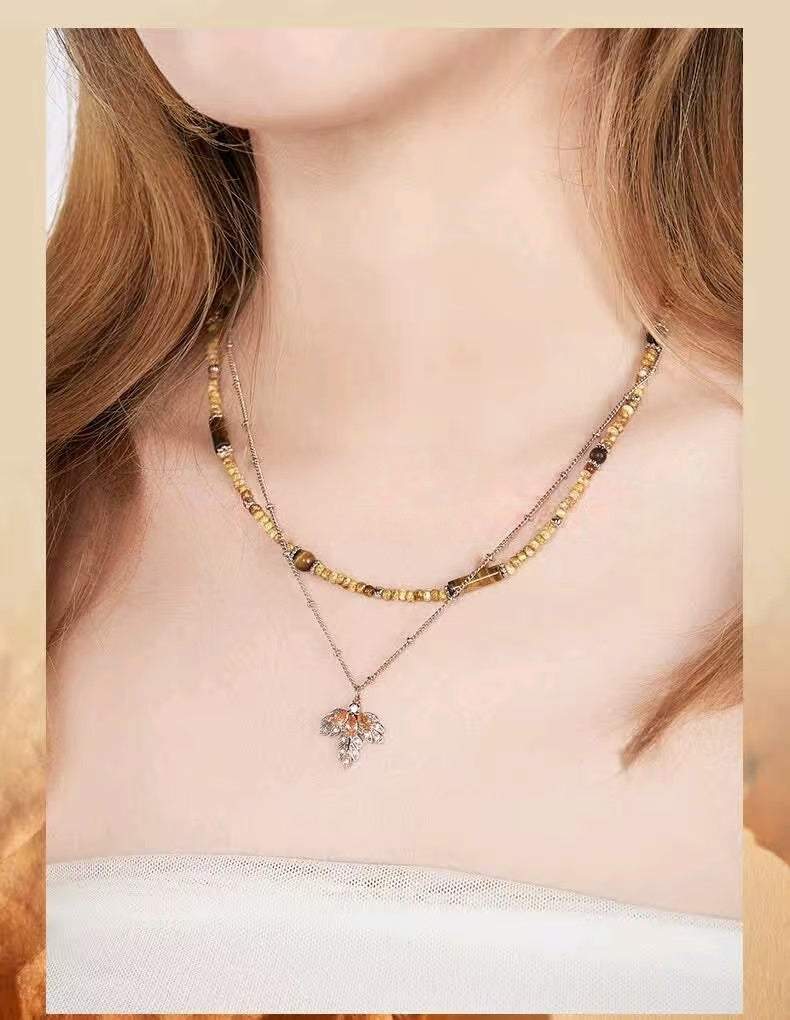 Maple leaf tiger crystal double-layer necklace gift for girls on their birthdays or New Year's Day.