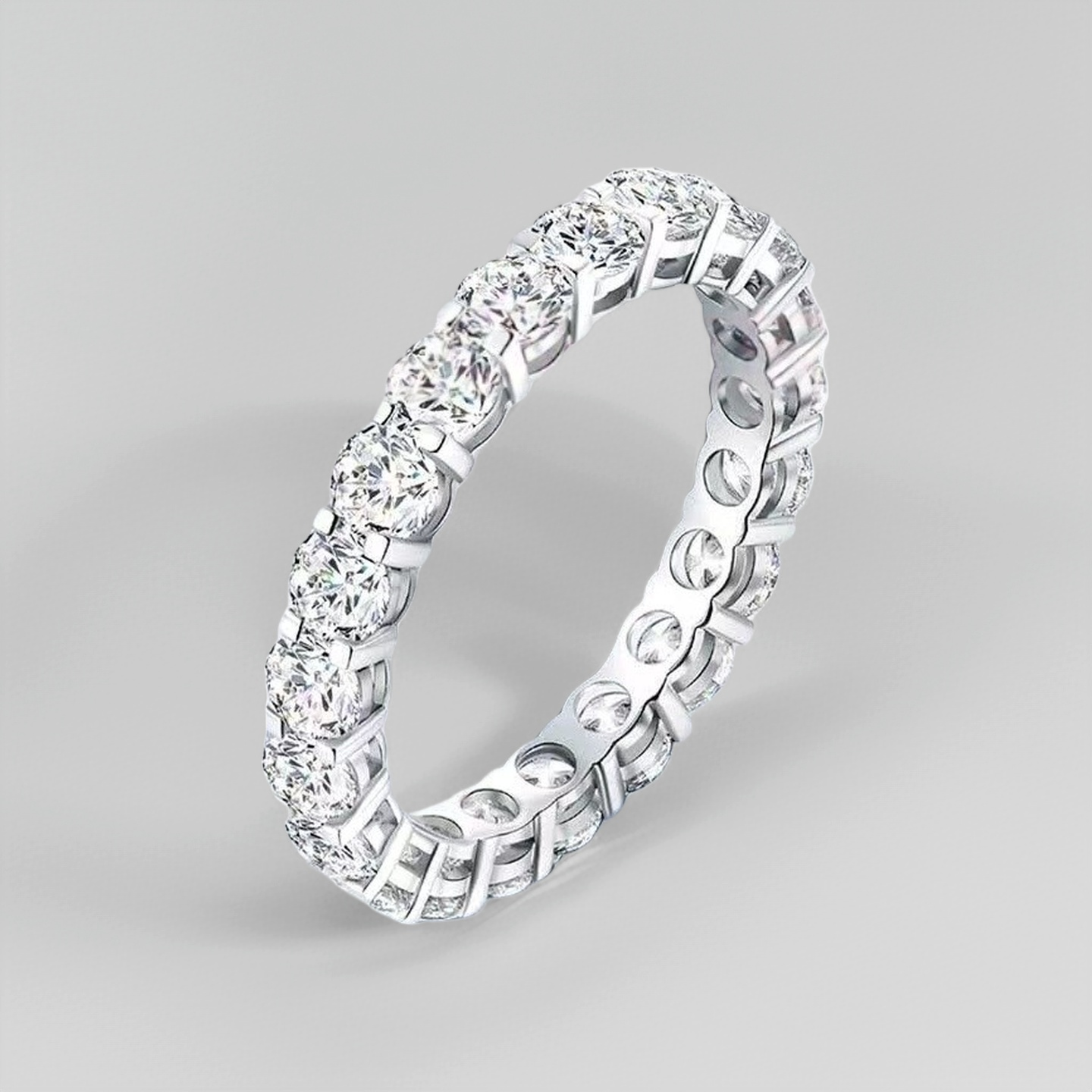 A 2-carat Pt950 platinum lab-grown diamond ring, a perfect gift for your wife or girlfriend
