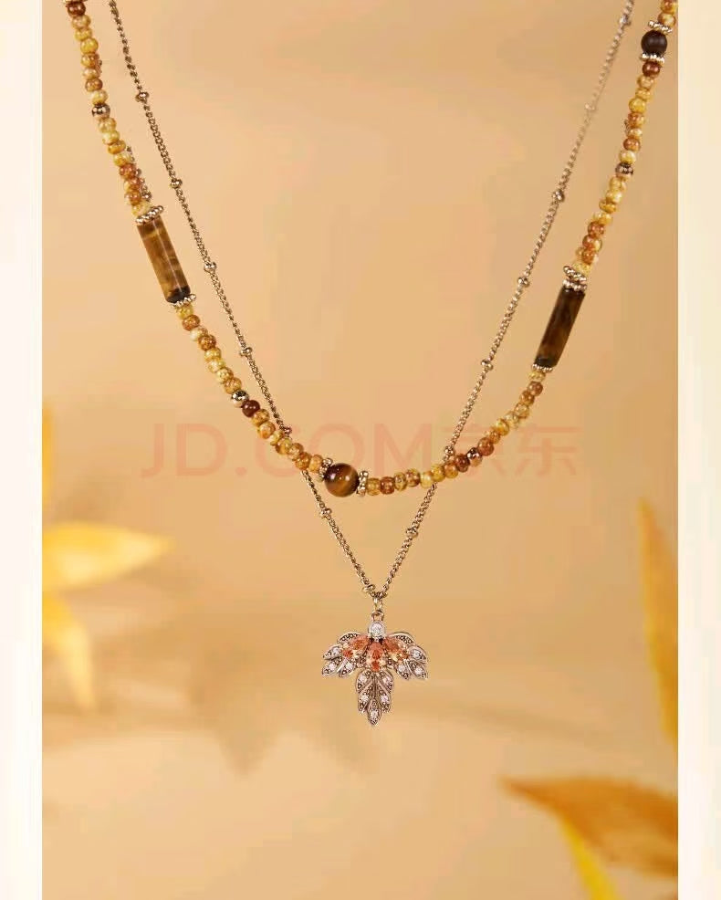 Maple leaf tiger crystal double-layer necklace gift for girls on their birthdays or New Year's Day.